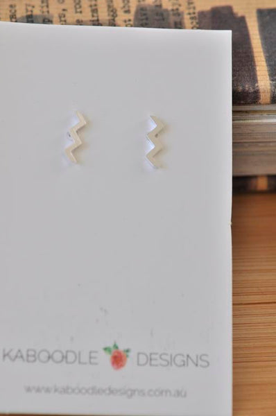 Silver - Stainless Steel Geometric Zig Zag Mini Dainty Minimalist Stud Earrings