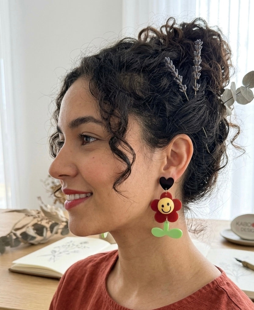 Red Happy Smiley Face Flower Heart Stud Earrings