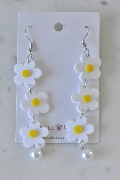 Acrylic Daisy Flowers Faux Pearl Dangle Drop Earrings