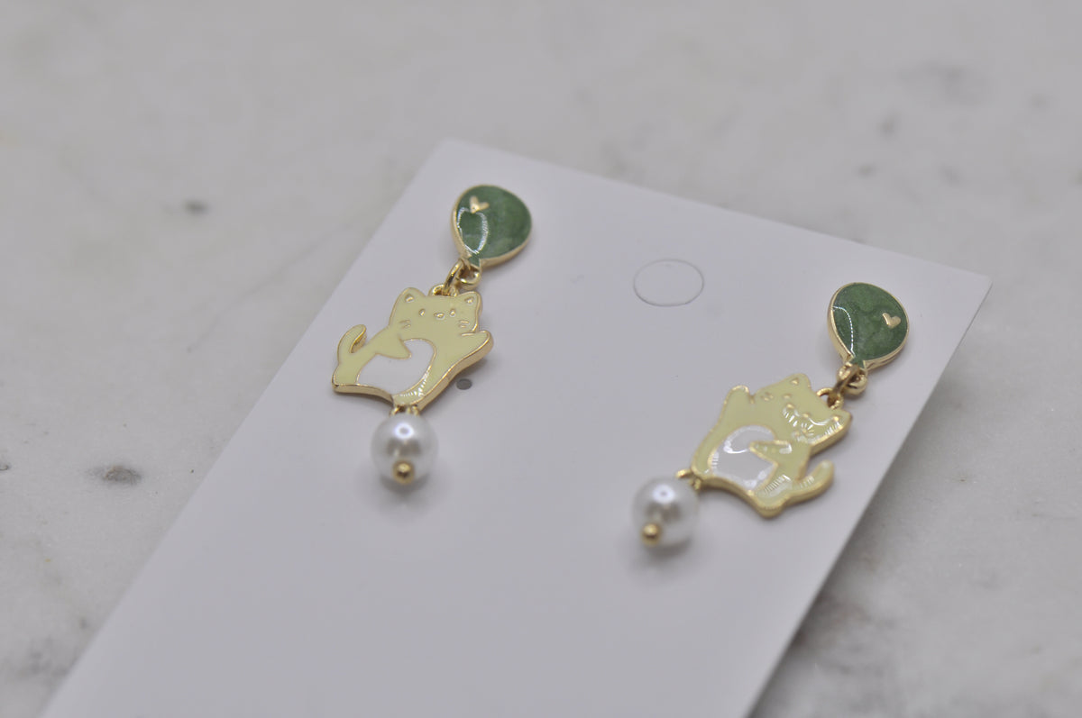 Balloon Flying Cat Kitten Novelty Fun Drop Dangle Earrings
