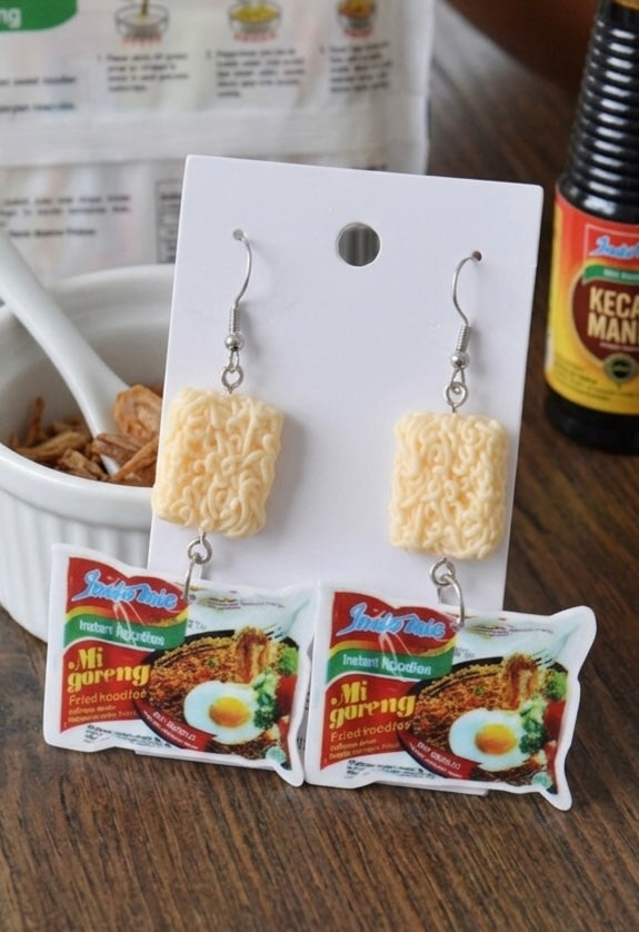Asian Indonesian Instant Noodles Mi Goreng Fried Noodles Novelty Fun Dangle Earrings