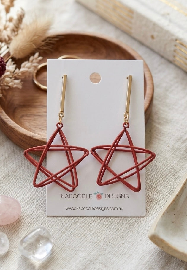 Novelty Cutout Star Dangle Drop Earrings - Red