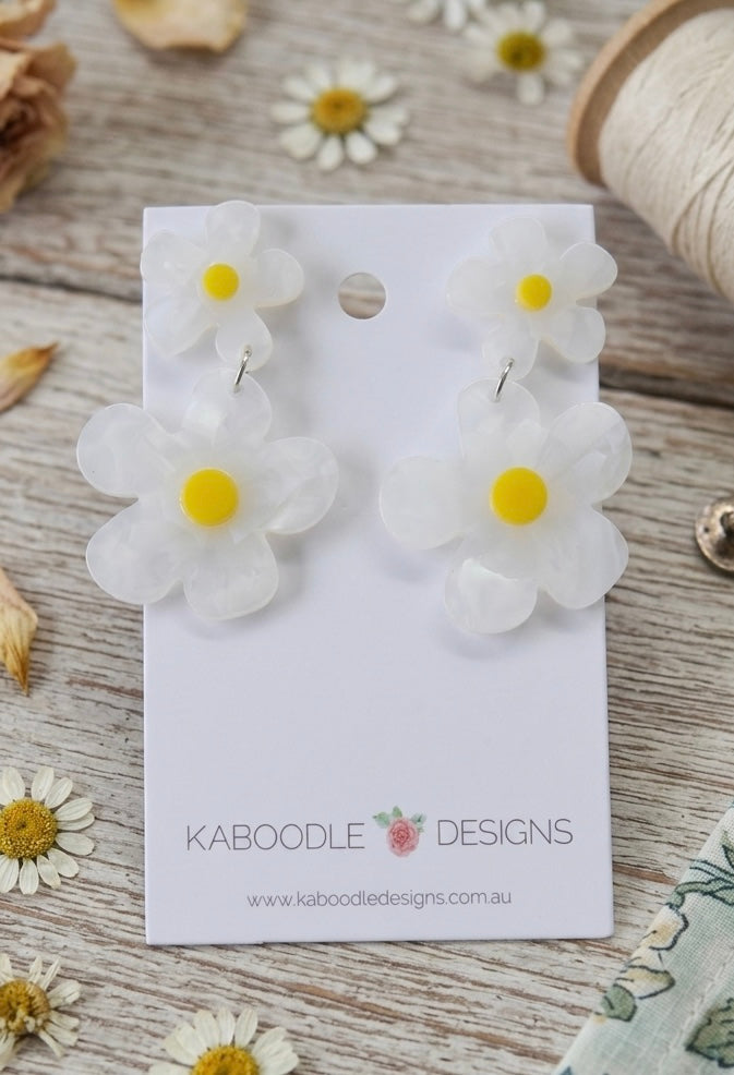 Acrylic Daisy Flower Drop Dangle Earrings