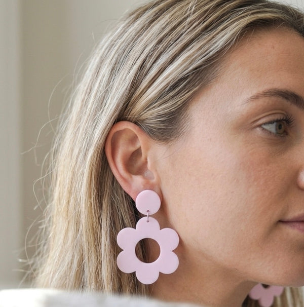 Acrylic Daisy Flower Drop Dangle Earrings - Pastel Pink