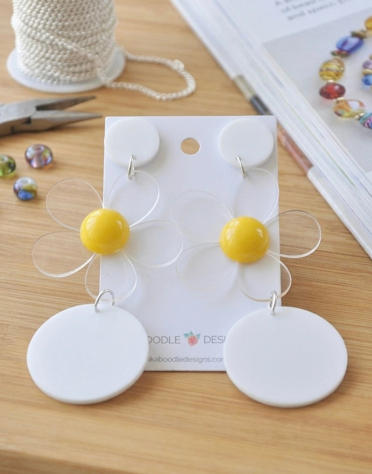 Acrylic Perspex Daisy Flower Dangle Drop Earrings