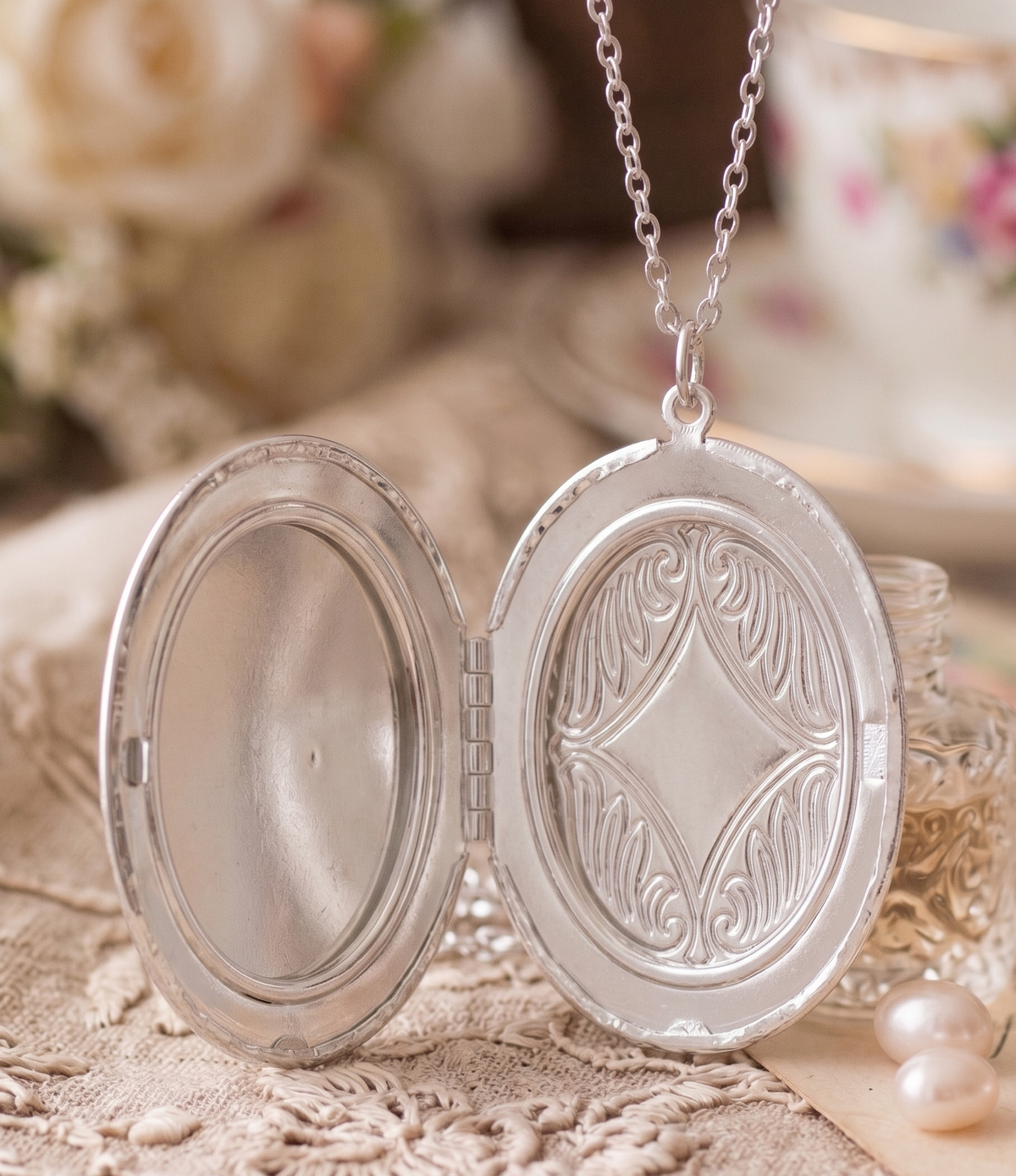 Vintage Birds Large Oval Locket with Ceramic Cameo