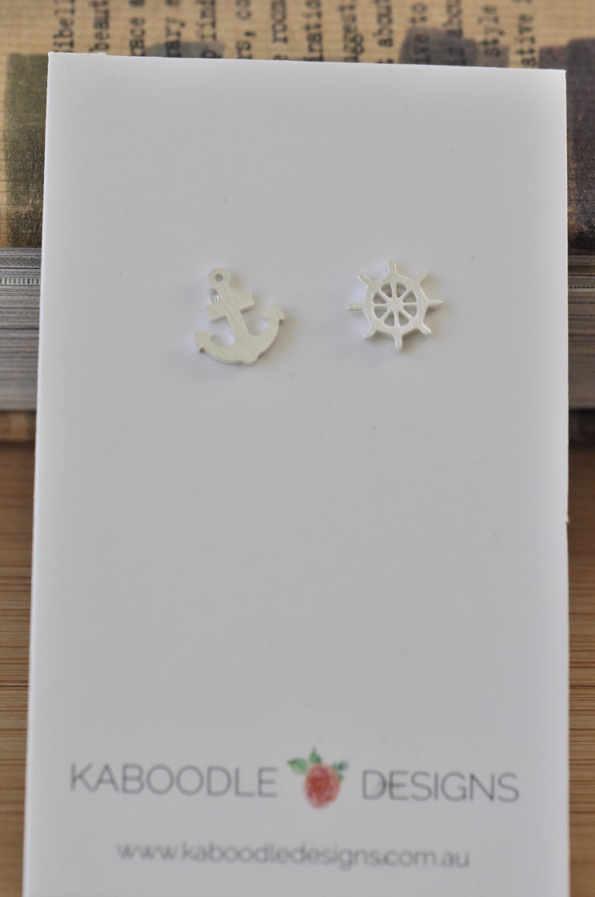 Silver - Stainless Steel Anchor and Wheel Cutout Mini Dainty Minimalist Stud Earrings