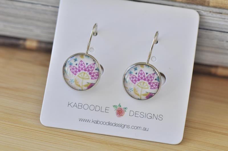 Handmade Round Flowers Dangle Earrings - CDE427