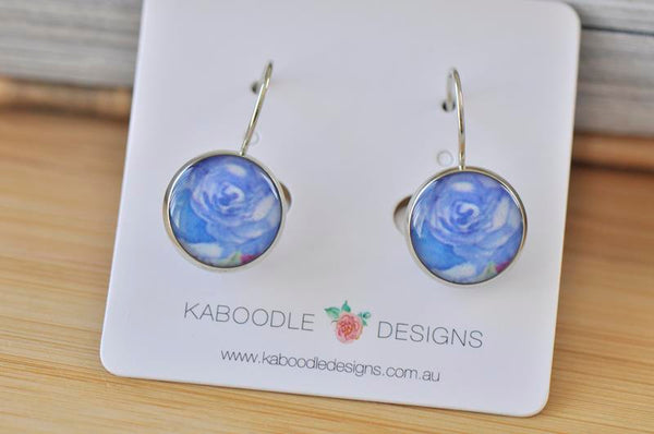 Handmade Round Blue Flower Dangle Earrings - CDE467