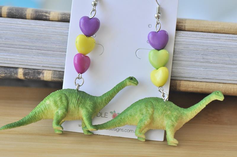 Novelty Dinosaur Hearts Dangle Drop Earrings - Brontosaurus