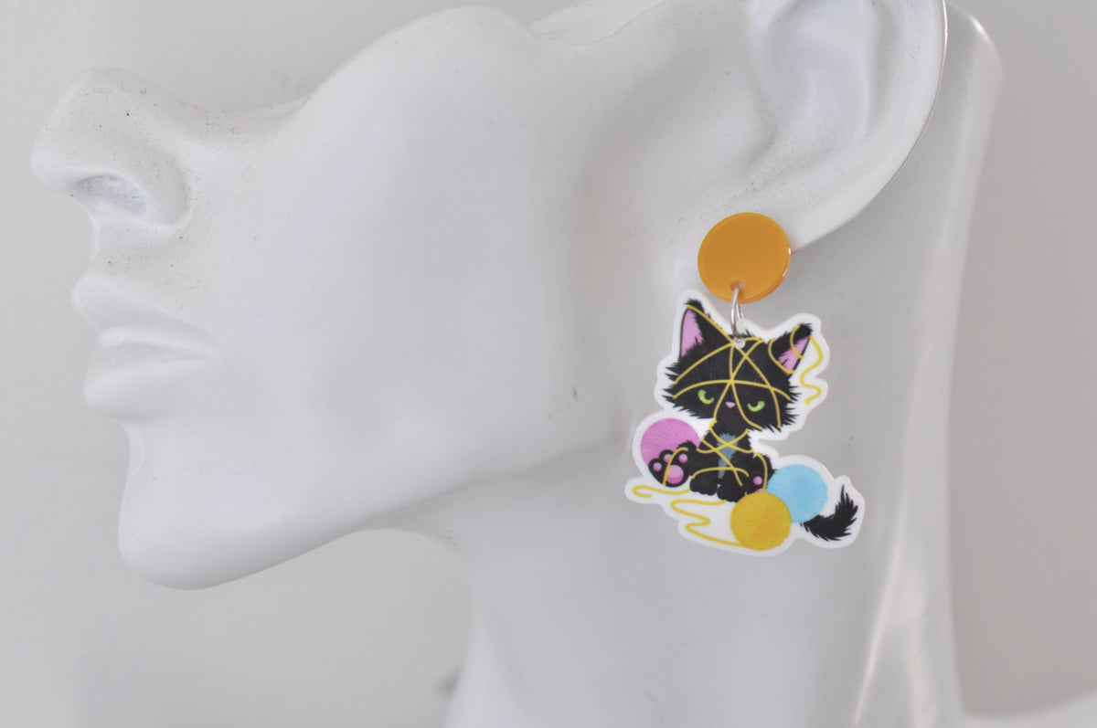 Acrylic Kitten Cat Goldfish Bowl Wool Yarn Drop Dangle Earrings