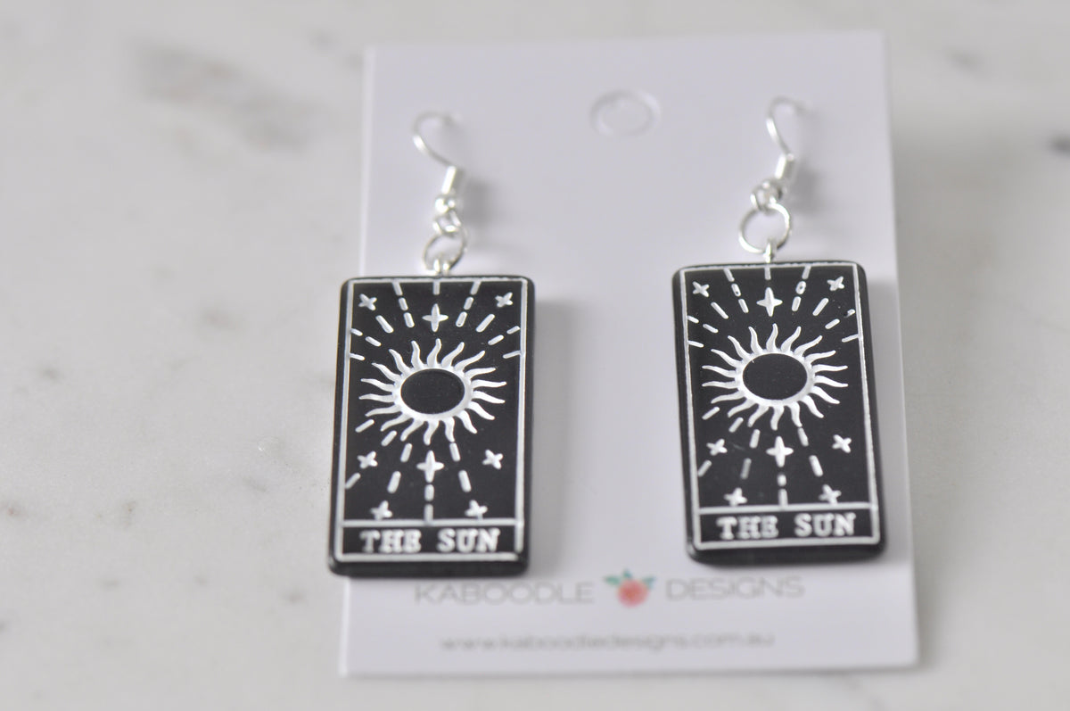 Novelty The Sun Tarot Card Black Drop Dangle Earrings