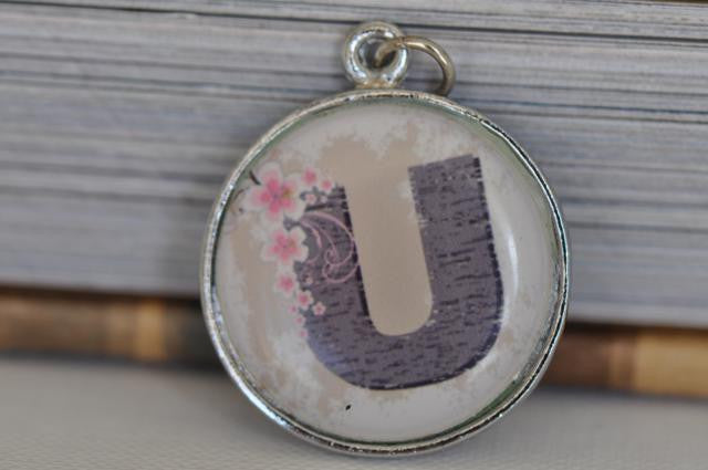Handmade 25mm Resin Necklace - Alphabet U Resin pendant