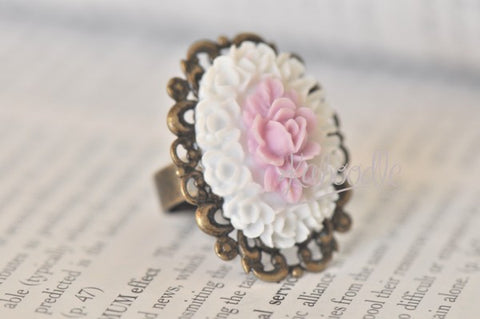 Blooming Rose in Pink and White - Vintage Ring