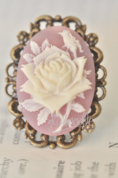 Blooming Rose in Purple - Vintage Ring