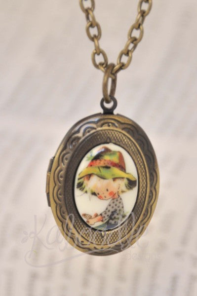 Holly Hobby Farmer - Small Oval Locket