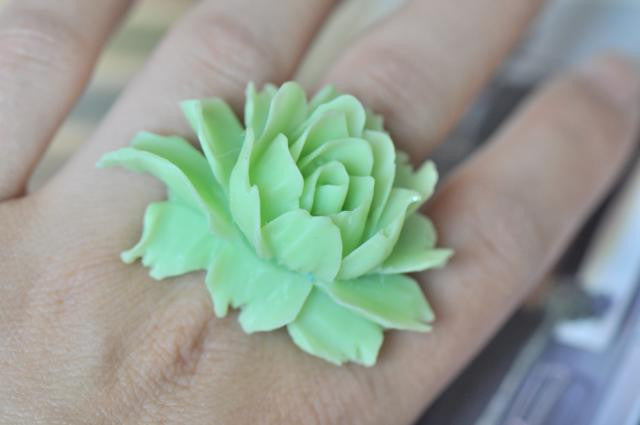 Valentine in Green Ring
