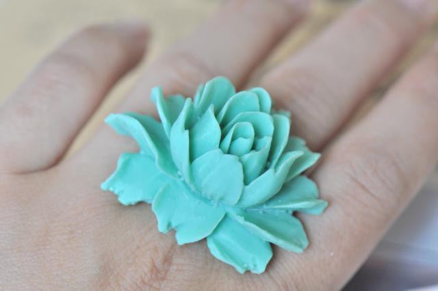 Valentine in Mint Ring